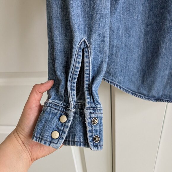 American Eagle Denim Shirt S Blue Chambray Pearl Snap Vintage Slim Fit West - Picture 9 of 10